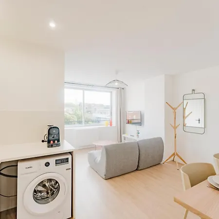 1-bedroom Flat In The Heart Of Apartamento Lambersart